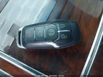 Lincoln Continental IX 2019 Lincoln Continental 2019 Lincoln Continental Standard FWD 3.7 Benzyna 305KM, zdjęcie 12