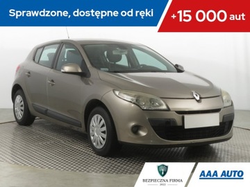 Renault Megane III Hatchback 1.6 16v 100KM 2009 Renault Megane 1.6 16V, Salon Polska, Klima