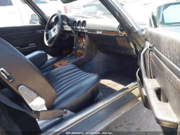 Mercedes 1983 Mercedes-Benz Inny 1983 Mercedes-Benz 380 Series 2dr Coupe 380SL 3.8 100KM, zdjęcie 4