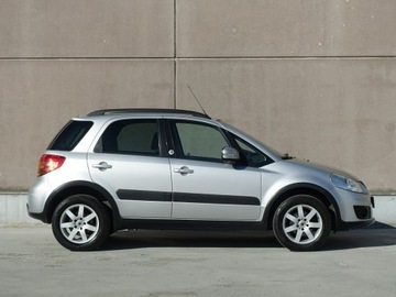 Suzuki SX4 I Hatchback Facelifting 1.6 VVT 120KM 2012 Suzuki SX4 1.6 Ben.120KM/4X4/Nawi/Podgrzewane, zdjęcie 6