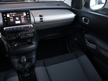 Citroen C4 Cactus Crossover 1.2 PureTech 82KM 2016 Citroen C4 Cactus 1.2 PureTech, Salon Polska, zdjęcie 7