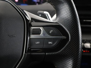 Peugeot 3008 II Crossover Facelifting  1.2 PureTech 130KM 2021 Peugeot 3008 automat full LED skóra el. fotele z, zdjęcie 31
