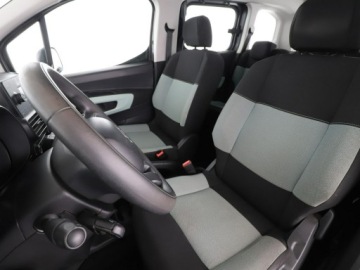 Citroen Berlingo III Osobowy M 1.2 PureTech 110KM 2019 Citroen Berlingo klimatyzacja tempomat czujniki, zdjęcie 12