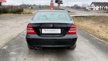 Mercedes Klasa C W203 Sedan W203 1.8 (C 180 Kompressor) 143KM 2005 Mercedes-Benz Klasa C Raty 1.8 benz Lpg Salon Polska Manual skora Klimat, zdjęcie 19
