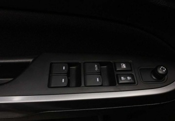 Suzuki Vitara III SUV Facelifting 1.0 BoosterJet 111KM 2019 Suzuki Vitara Comfort 1.0 111KM M5 2019 r., salon PL, I wlasciciel, serwis, zdjęcie 27
