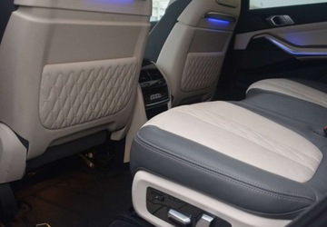 BMW X7 SUV M 4.0 M50i 530KM 2022 BMW X7 m60i xDrive Dealer BMW Bonkowscy 4.4 Benzyna 530KM, zdjęcie 13