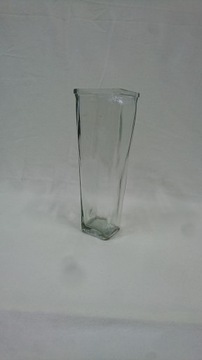 Квадратная стеклянная ваза