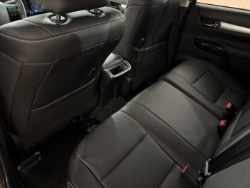 Toyota Hilux VIII Podwójna kabina Facelifting 2024 2.8 D-4D 204KM 2025 Toyota Hilux 2.8 D-4D mHEV Double Cab Executive 4x, zdjęcie 10