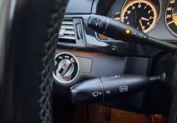 Mercedes Klasa E W212 Limuzyna 200 CGI BlueEFFICIENCY 184KM 2012 Mercedes-Benz Klasa E 1,8BenzynaAutomat LimuzynaSkora Ksenon 1.8, zdjęcie 6