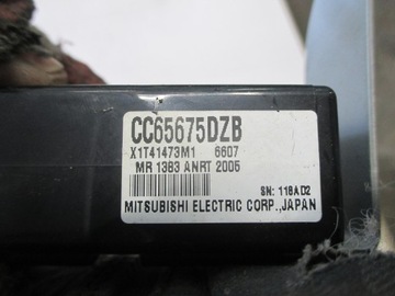 MAZDA 5 CR 05-10 1.8 L8 MODUL ŘÍZENÍ ZÁMKU