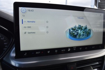 Ford Focus IV Kombi Facelifting 1.0 EcoBoost 125KM 2023 Ford Focus SalonPL 1.0 125KM Combi Titanium Climatronic Tempomat LED VAT23, zdjęcie 18