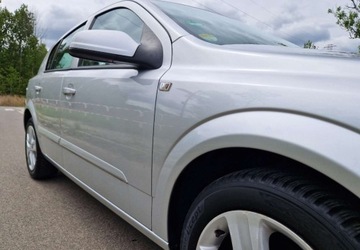 Opel Astra H Hatchback 5d 1.4 TWINPORT ecoFLEX 90KM 2009 Opel Astra 1,41-Wlasciciel5DrzwiKlima 1.4 Benzyna 90KM, zdjęcie 16