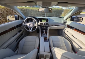 Mercedes Klasa E W212 Coupe 200 CGI BlueEFFICIENCY 184KM 2011 Mercedes-Benz Klasa E Wzorowy E 200 Coupe - 121Tkm - Bezwypadkowy 1.8, zdjęcie 8