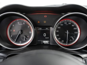 Suzuki Swift VI Hatchback Facelifting 1.2 DualJet SHVS 83KM 2023 Suzuki Swift WD9404R#1.2 Dualjet SHVS Premium, zdjęcie 12