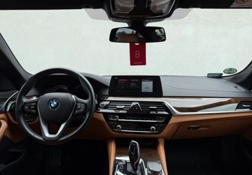 BMW Seria 5 G30-G31 Limuzyna 525d 231KM 2018 BMW Seria 5 525D 231KM Luxury Line, HiFi, Wireless Charging 2.0 Diesel, zdjęcie 13
