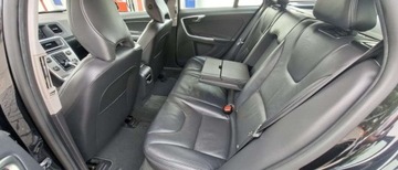 Volvo V60 I 2013 Volvo V60 Volvo V60 D6 AWD Plug-in Hybrid Summum 2.4 Hybryda Plug-in 220KM, zdjęcie 21