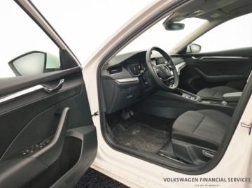 Skoda Octavia IV Liftback 1.5 TSI EVO 150KM 2023 Skoda Octavia 1.5 eTSI Style Gwarancja 1.5 Benzyna 150KM, zdjęcie 8