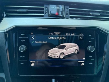 Volkswagen Passat B8 Variant Facelifting 2.0 TDI SCR 200KM 2022 Volkswagen Passat 2.0TDI 200KM Elegance DSGKameraMATRIXACCNiski PrzebiegAS, zdjęcie 23