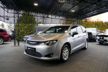 Chrysler Pacifica II 2020 Chrysler Pacifica Touring L 3.6L Pentastar V6 287KM StowN Go S Kamera 7os