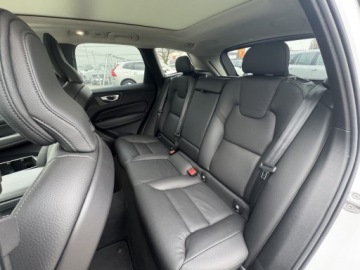 Volvo XC60 II 2025 Volvo XC 60 B5 AWD | Ultra Dark | Mild Hybrid | Se, zdjęcie 28