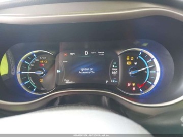 Chrysler Pacifica II 2023 Chrysler Pacifica 2023 CHRYSLER PACIFICA HYBRID TOURING L 3.6 Hybryda 260KM, zdjęcie 9