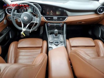 Alfa Romeo Giulia II 2018 Alfa Romeo Giulia 2018 Alfa Romeo Giulia Ti Sport RWD 2.0 Benzyna 280KM, zdjęcie 8