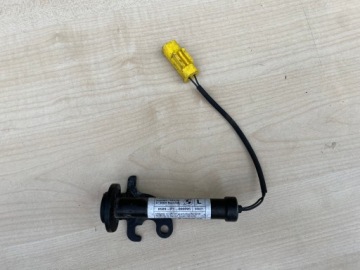7300581, BMW F39 F48 MIN F555 F56 NABOJ der Kühlergrill PIROTECHNICZNY links 7300581