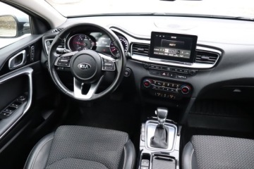 Kia Ceed III Hatchback 1.6 CRDi SCR 136KM 2019 Kia Ceed 1.6 CRDi, Automat, Skóra, Navi, Klima, zdjęcie 6