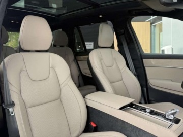 Volvo XC90 II 2026 VOLVO XC90 B5 AWD Ultra Bright Suv 2.0 (250KM) 2026, zdjęcie 13