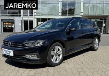 Volkswagen Passat B8 Variant Facelifting 2.0 TSI 190KM 2019 Volkswagen Passat Variant 2.0 DSG 190KM Salon Polska Serwisy ASO FV23 2.0