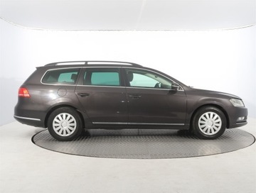 Volkswagen Passat B7 Variant 2.0 TDI CR DPF BlueMotion 140KM 2011 VW Passat 2.0 TDI, 1. Właściciel, Navi, Xenon, zdjęcie 5