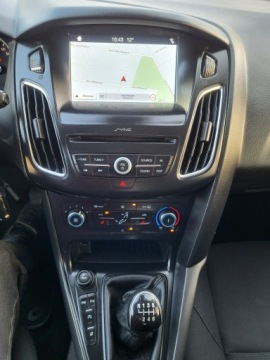 Ford Focus III Kombi Facelifting 1.0 EcoBoost 125KM 2017 Ford Focus 1.0 125 KM I Właściciel Przebieg 103, zdjęcie 24