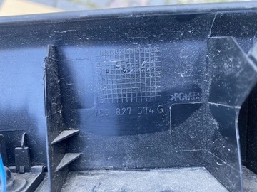 LIŠTA LEVÝ NA ZADNÍ DVEŘE OSVĚTLENÍ TABULKY SPZ VW T6 7E08275