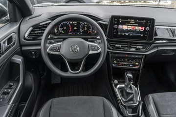 Volkswagen T-Roc I SUV Facelifting 1.5 TSI ACT 150KM 2025 Volkswagen T-Roc Final Edition 1.5 TSI 150 KM DSG, zdjęcie 18