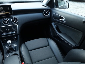 Mercedes Klasa A W176 Hatchback 5d Facelifting 160 102KM 2016 Mercedes A A 160, Salon Polska, Skóra, Klima, zdjęcie 7