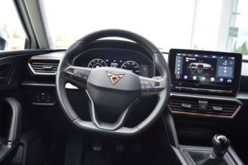 Cupra Leon II Hatchback 1.5 TSI 150KM 2023 Cupra Leon SalonPL 150KM TSI Pakiet ZimowySchowkow BeatsAudio Podgrz.Fotel, zdjęcie 11