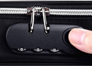 Черный пенал с отделением и ручкой.