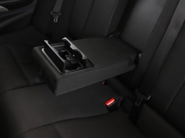 BMW Seria 3 F30-F31-F34 Touring Facelifting 2.0 318d 150KM 2016 BMW 318 automat full LED klima auto navi czujniki, zdjęcie 33