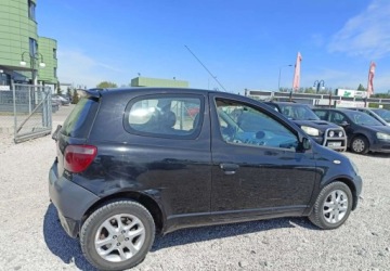 Toyota Yaris I 1.0 i 16V 68KM 2001 Toyota Yaris Toyota Yaris Benzyna 68KM, zdjęcie 3