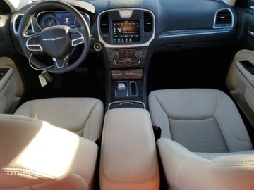 Chrysler 300C II 2020 Chrysler 300 Touring 2020 3.6l 3.6 Benzyna 292KM, zdjęcie 8