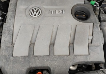 Volkswagen Golf Plus II 2013 Volkswagen Golf Plus 2013r, 1.6 TDI. Lekko uszkodzony lewy bok. Jezdzi., zdjęcie 19