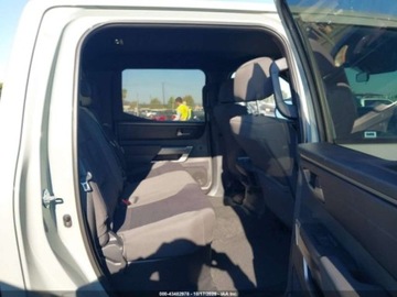 Toyota Tundra II 2025 Toyota Tundra SR5 2025 3.4l 3.4 Benzyna 389KM, zdjęcie 13
