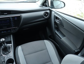 Toyota Auris II Touring Sports Facelifting 1.6 Valvematic 132KM 2016 Toyota Auris 1.6 Valvematic, Salon Polska, zdjęcie 7