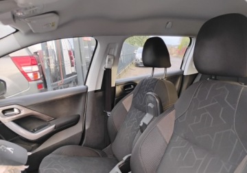 Peugeot 2008 I SUV Facelifting 1.6 BlueHDi 99KM 2016 Peugeot 2008 2016r, 1.6HDI. Uszkodzony lewy tyl. Jezdzi. 1.6 Diesel 99KM, zdjęcie 7