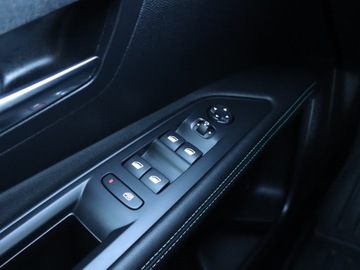 Peugeot 3008 II Crossover Facelifting  1.2 PureTech 130KM 2024 Peugeot 3008 1.2 PureTech, Salon Polska, zdjęcie 18