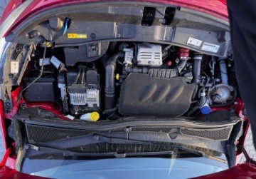 Peugeot 2008 I SUV Facelifting 1.2 PureTech 110KM 2018 Peugeot 2008 bezwypadekz Niemiecallur 1.2 Benzyna 110KM, zdjęcie 21
