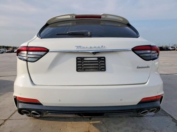 Maserati Levante 2022 Maserati Levante Modena 2022 3.0l 3.0 Benzyna 424KM, zdjęcie 2