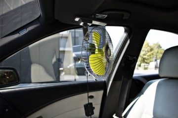 АВТОВЕНТИЛЯТОР 12 В ПОВОРОТНЫЙ ЗАЖИМ