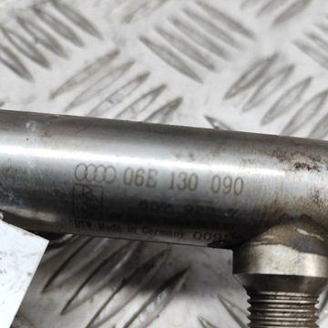 06E130089 LIŠTA VSTŘIKOVAČE AUDI A6 4F2 C6 3.2 FSI QUATRO