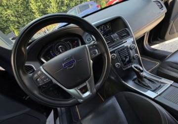 Volvo XC60 I SUV Facelifting 2.0 D4 DRIVE-E 190KM 2017 Volvo XC 60 2.0D 190KM R-Desing automat SKORA navi kamera GWARANCJA, zdjęcie 28